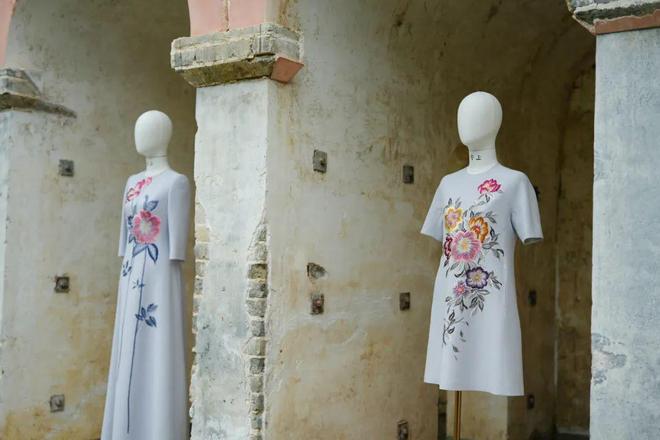 秀”里藏着“春天里的彭州”不朽情缘手机网站这场“高定(图7)