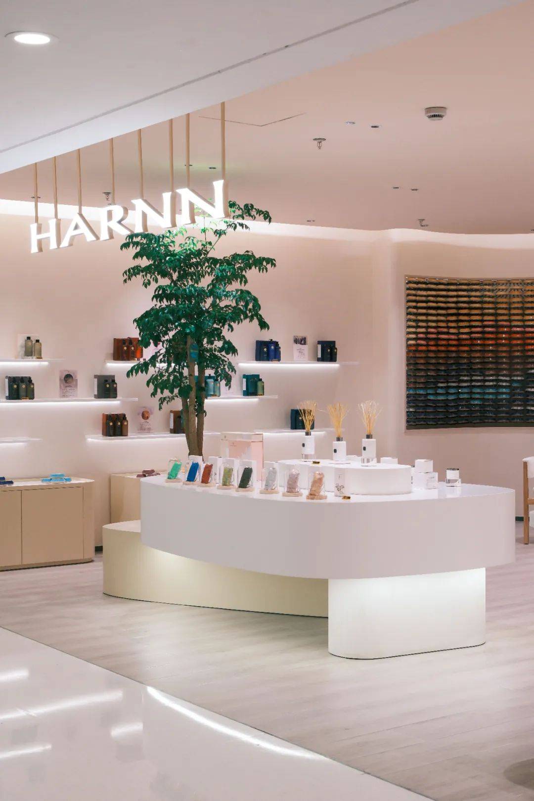 HARNN打造中国线下零售新物种不朽情缘MG“SPA+零售”泰国(图9)